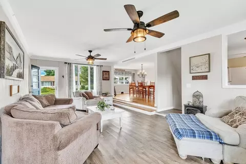33 Beesley Ave, Chicopee, MA 01013 photo 10