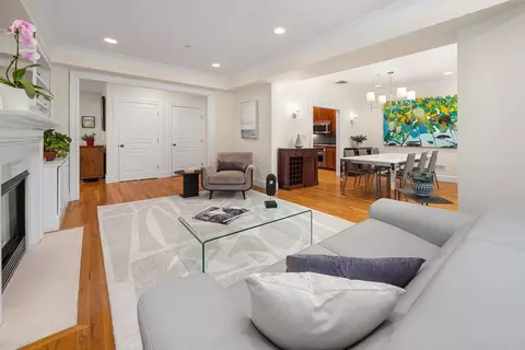 1861 Beacon St #1, Brookline, MA 02445
