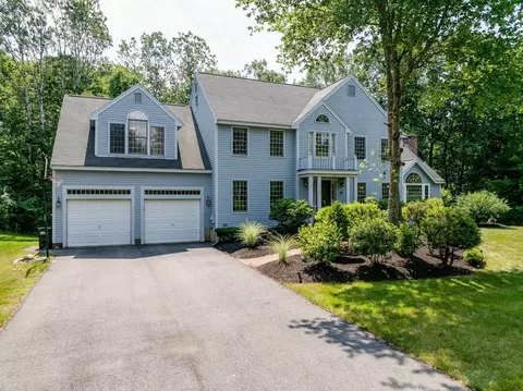 28 Deerfield Dr, Groton, MA 01450
