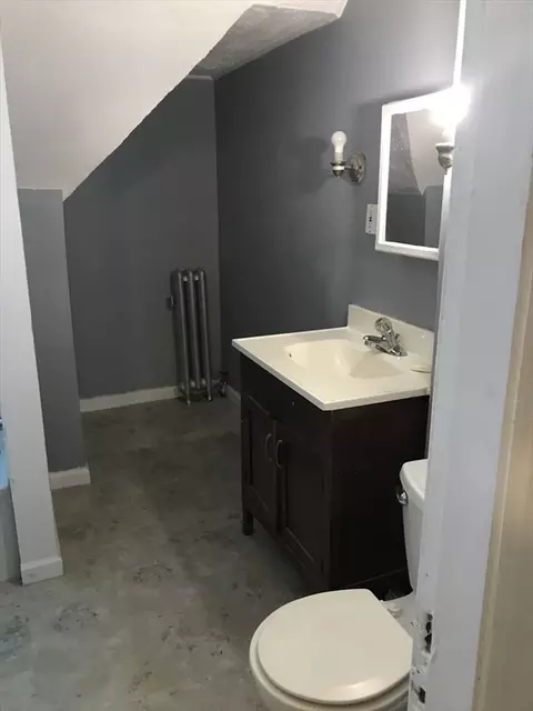 40 Glendell Ter, Springfield, MA 01108 photo 17