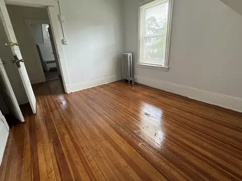 40 Glendell Ter, Springfield, MA 01108 photo 3