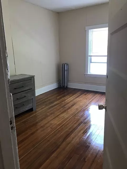 40 Glendell Ter, Springfield, MA 01108 photo 23