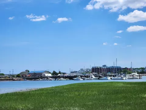 21 Hampton Cir, Hull, MA 02045 photo 6