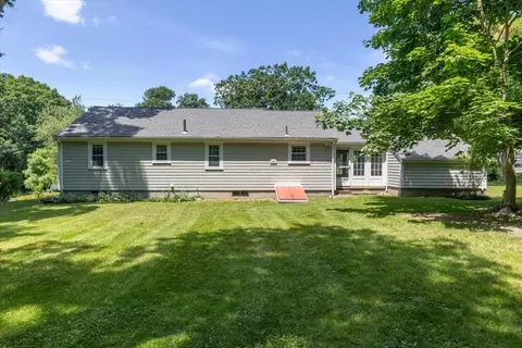Exterior - 8 Hancock Rd, Hingham, MA 02043 photo 9 of 9