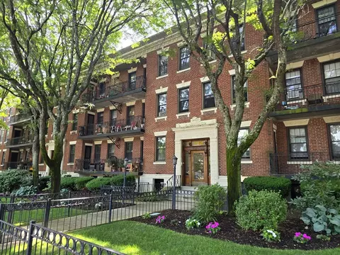 1758 Commonwealth Ave #7, Boston, MA 02135