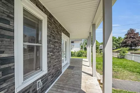 39 South St, Ware, MA 01082 photo 6