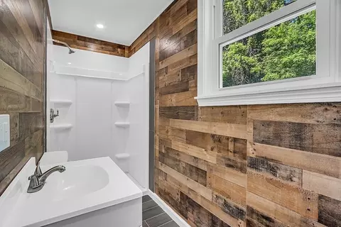 39 South St, Ware, MA 01082 photo 18