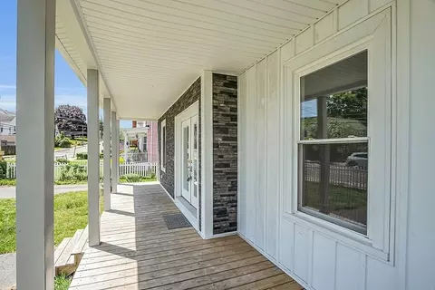 39 South St, Ware, MA 01082 photo 5