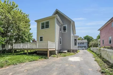 39 South St, Ware, MA 01082 photo 4