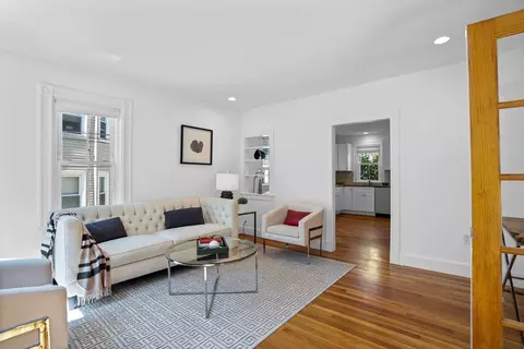 81 Franklin St, Brookline, MA 02445 photo 4