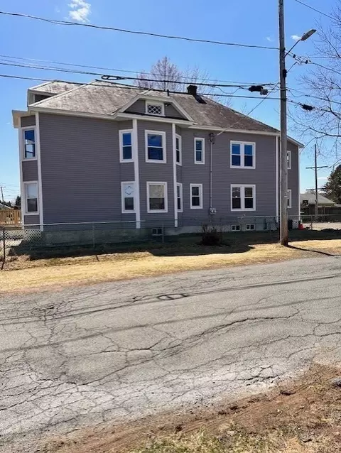 Exterior - 424 Chicopee St, Chicopee, MA 01013 photo 2 of 2