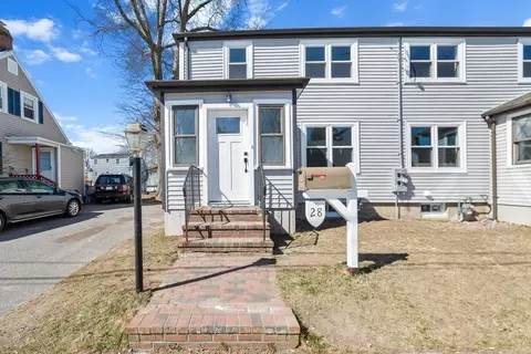 28 Arnold St #28, Quincy, MA 02169