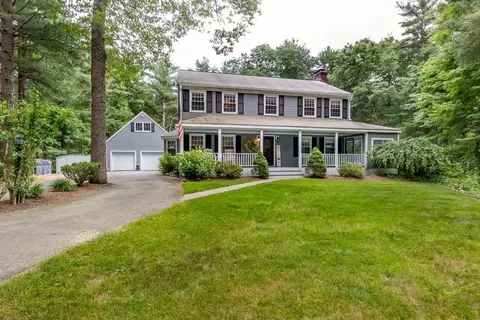 91 Pickens St, Lakeville, MA 02347