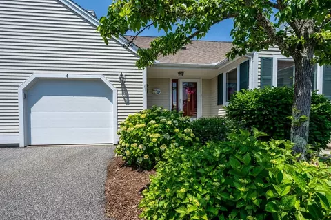 4 Classic Cir #485, Mashpee, MA 02649