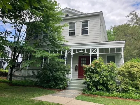 39 North St, Northampton, MA 01060