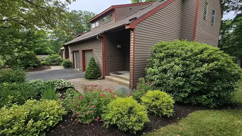 405 Fairwayvillage #405, Leeds, MA 01053
