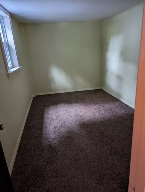 22 Negus St, Webster, MA 01570 photo 9