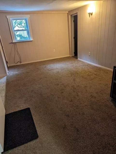 22 Negus St, Webster, MA 01570 photo 6