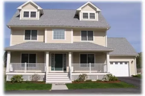 27 Senator Bolling Cir, Boston, MA 02124