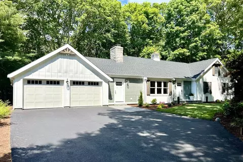 47 Two Ponds Rd, Falmouth, MA 02540