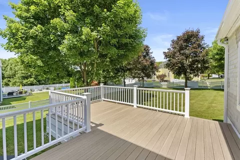 Exterior - 25 Culloden Dr, Canton, MA 02021 photo 4 of 4