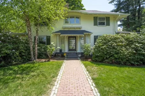 28 Percy Rd, Lexington, MA 02421