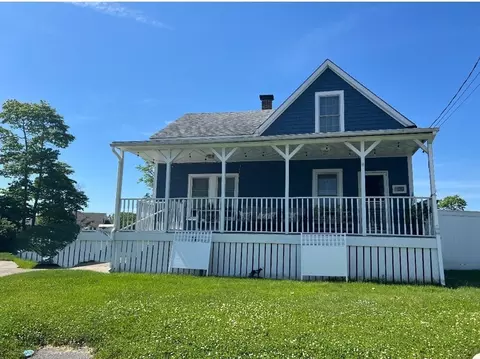 152 Appleton St, New Bedford, MA 02745