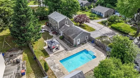 View/Area - 14 Willard St, Wareham, MA 02571 photo 3 of 4