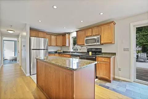 Kitchen - 14 Willard St, Wareham, MA 02571 photo 2 of 4