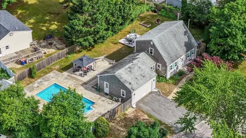 View/Area - 14 Willard St, Wareham, MA 02571 photo 2 of 4
