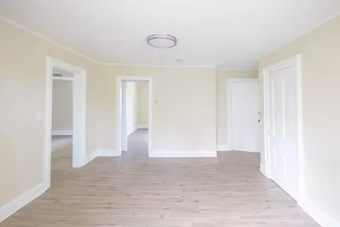 Living - 80 Florida St, Springfield, MA 01109 photo 9 of 10