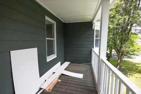 Exterior - 80 Florida St, Springfield, MA 01109 photo 2 of 2