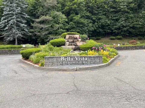 855 John Fitch Hwy #48, Fitchburg, MA 01420