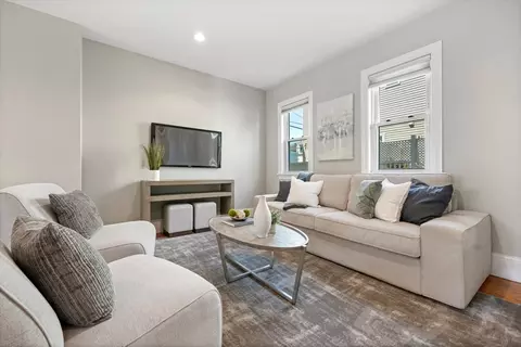 Living - 663 E 5th # A, Boston, MA 02127 photo 1 of 2