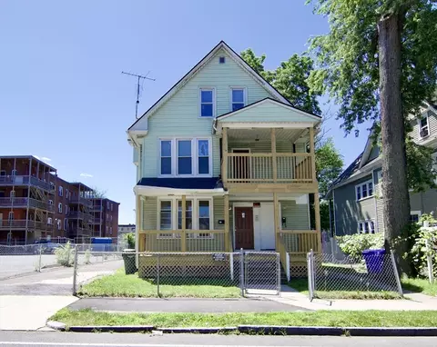 15-17 Huntington St, Springfield, MA 01107