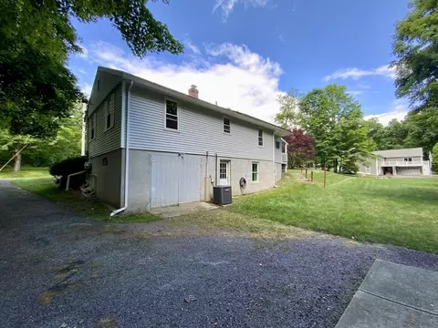 Exterior - 119 Barnett Rd, Sutton, MA 01590 photo 3 of 9