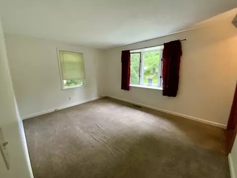 Bedroom - 119 Barnett Rd, Sutton, MA 01590 photo 1 of 5