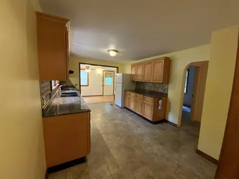 Kitchen - 119 Barnett Rd, Sutton, MA 01590 photo 3 of 3