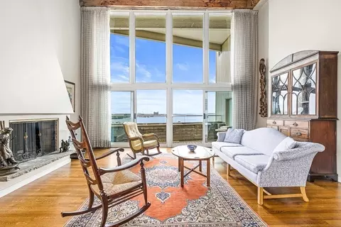 63 Atlantic Ave #10E, Boston, MA 02110