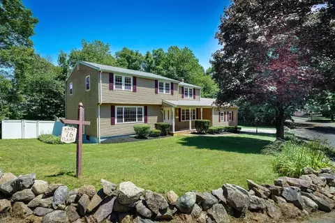 76 Saint Claire St, Braintree, MA 02184