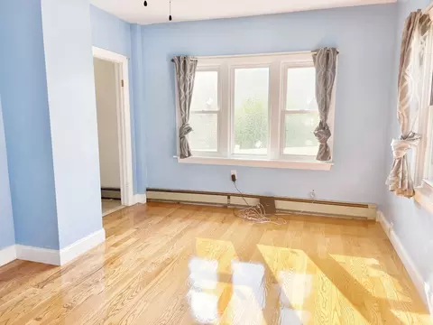 68 Maple St, Melrose, MA 02176 photo 9