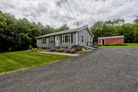 87 Monson Rd, Wales, MA 01081