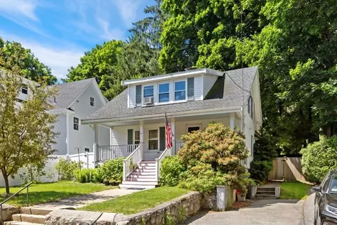 16 Temple St, Reading, MA 01867 photo 3