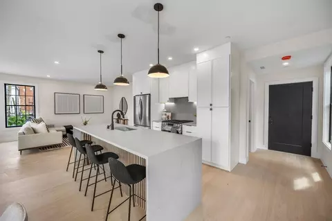 294 Beacon #4, Somerville, MA 02143