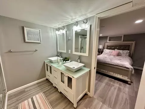 Bath - 87 Mayfield St, Springfield, MA 01108 photo 2 of 3