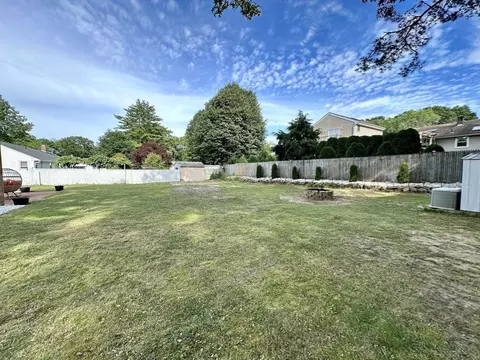 Exterior - 87 Mayfield St, Springfield, MA 01108 photo 6 of 6