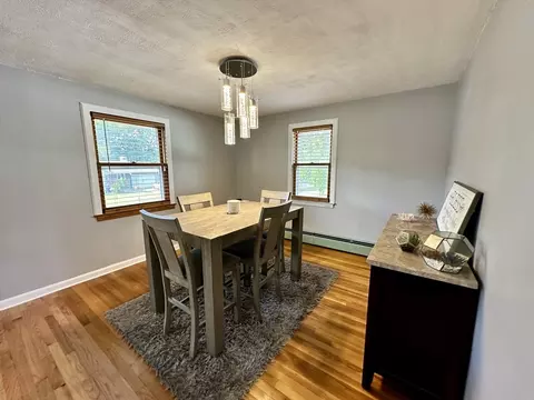 Dining - 87 Mayfield St, Springfield, MA 01108 photo 1 of 2
