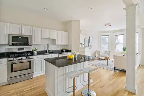 137 P St #2, Boston, MA 02127