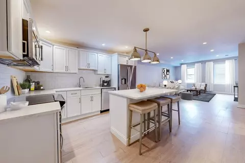 120 Webster St #2, Boston, MA 02128