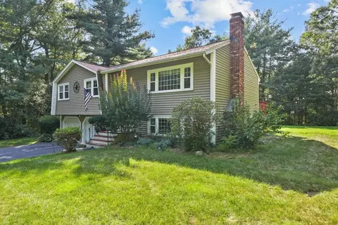 54 Everett, Norfolk, MA 02056